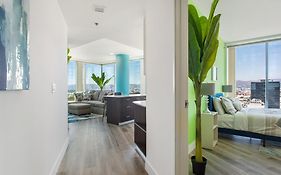 Gorgeous Luxury High Rise W/Prvt Parking